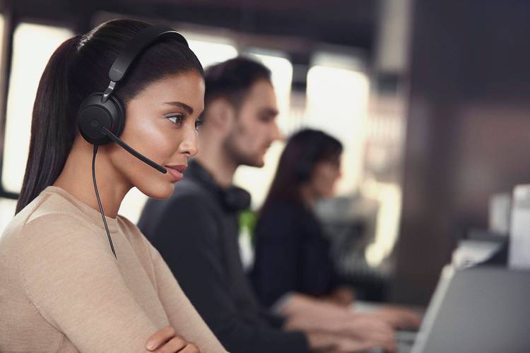 投资公司客服具体负责哪些工作?